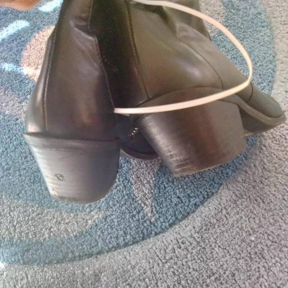 ankle booties - Picture 4 of 10